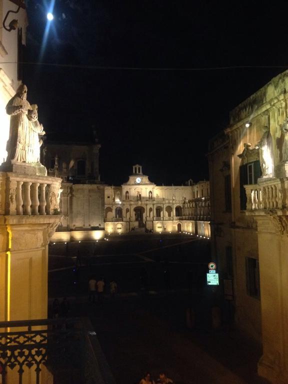 I Balconi Sul Duomo Apartment เลชเช ภายนอก รูปภาพ